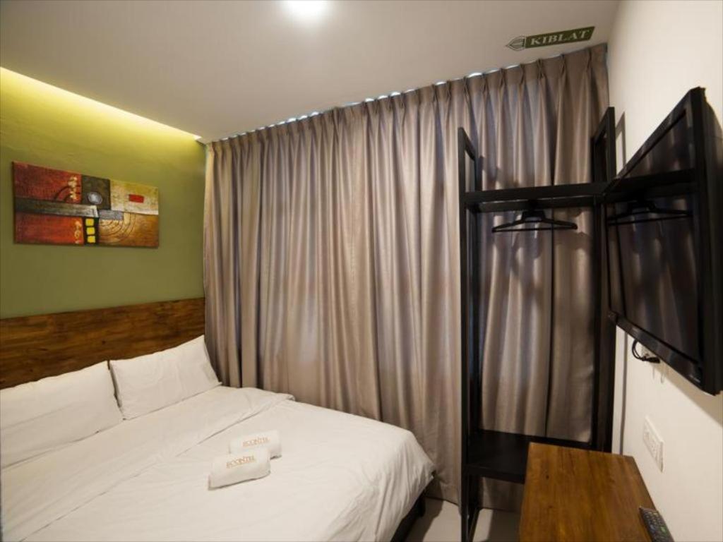 Econtel Queensbay Sungai Dua Bukit Eksteriør billede